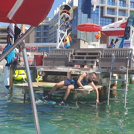 Le Sun-beach - Spacieux 3 Pieces Avec Parking A 400 M Des Plages De Juan-les-Pins