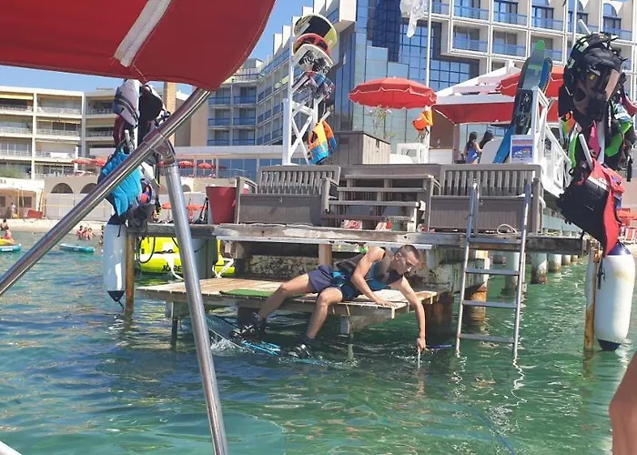 Le Sun-beach - Spacieux 3 Pièces Avec Parking à 400 M Des Plages De Juan-les-Pins
